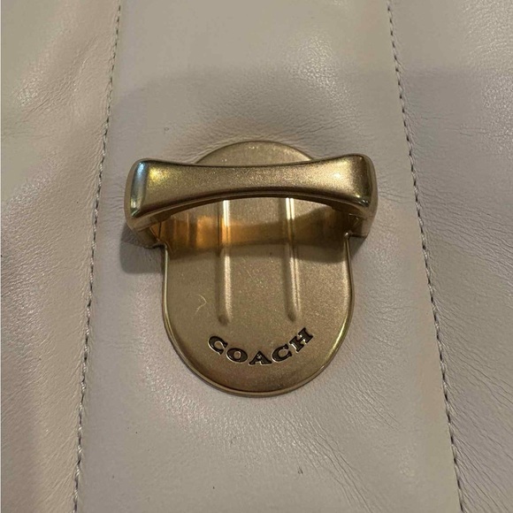 NWT Coach Cream Shoulder‎ crossbody tabby Bag
